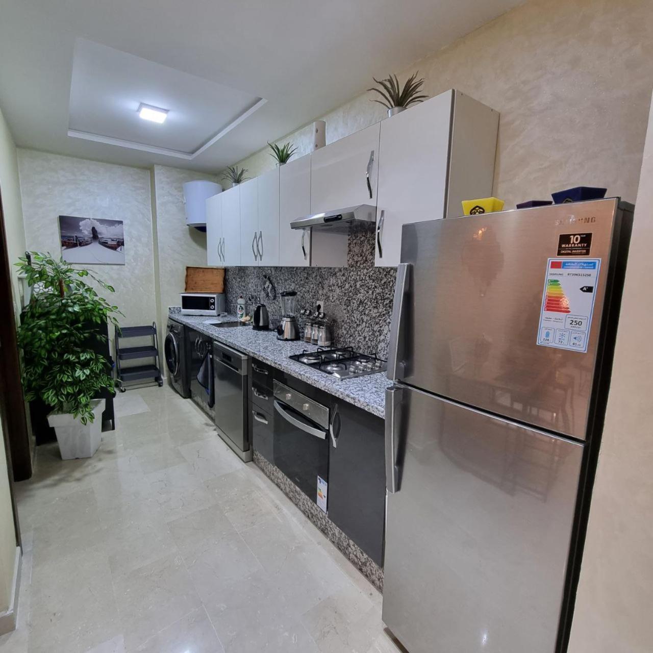 Luxury Appartement Guesshouse طنجة المظهر الخارجي الصورة